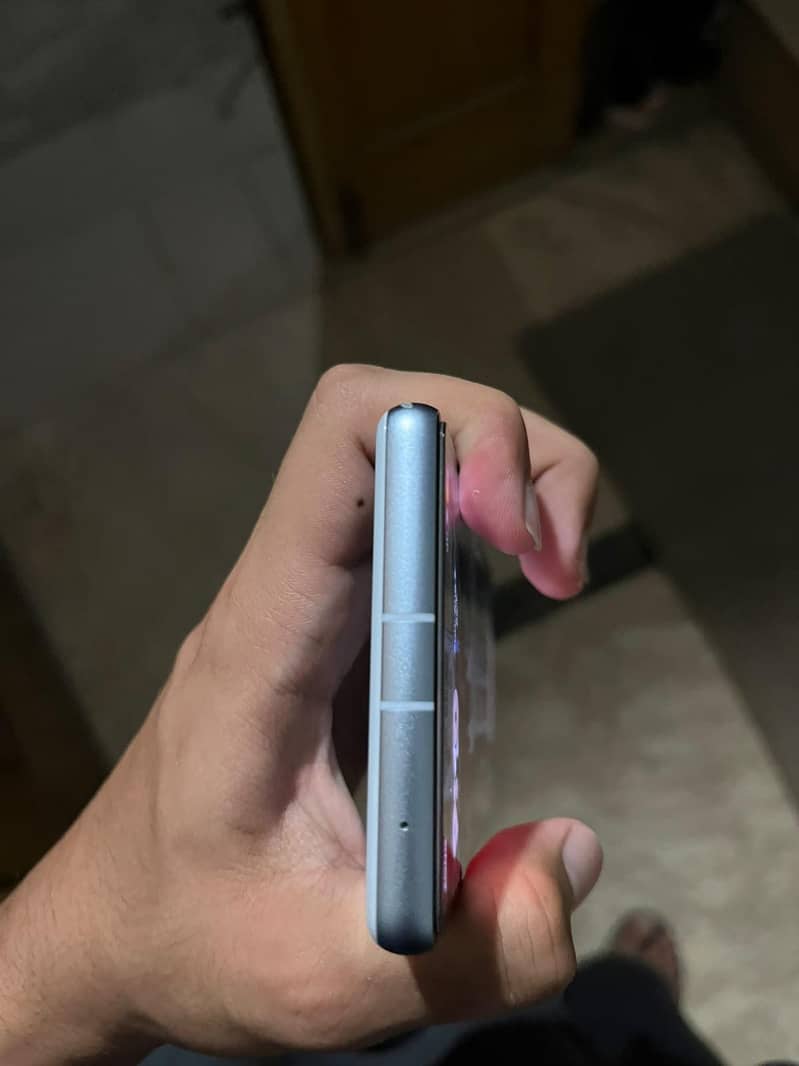 Google Pixel 7a 2