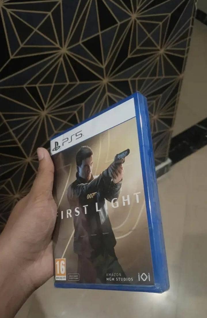 007 first light 1