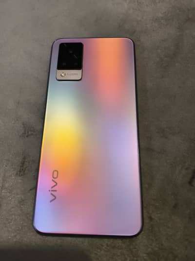 Vivo V21