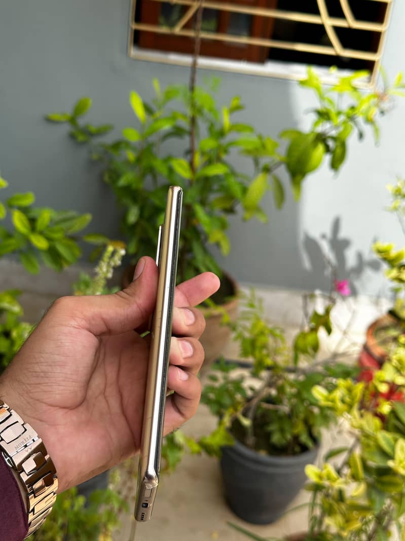 Infinix Zero 30 4