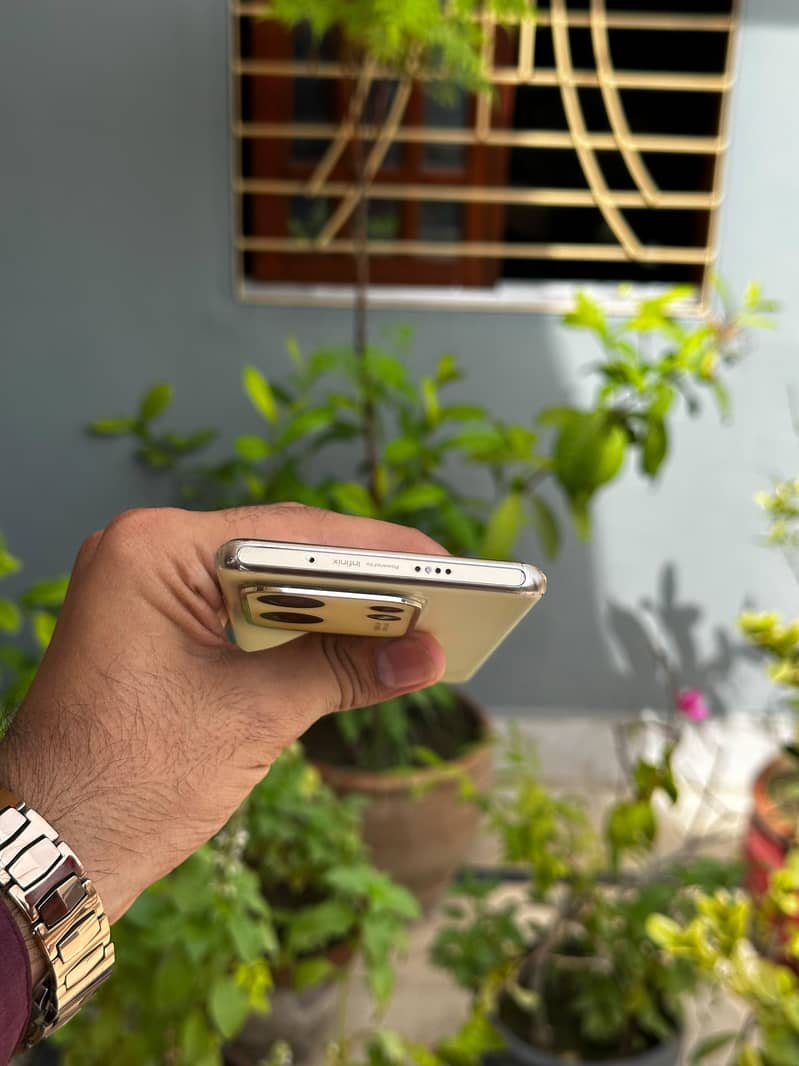 Infinix Zero 30 5