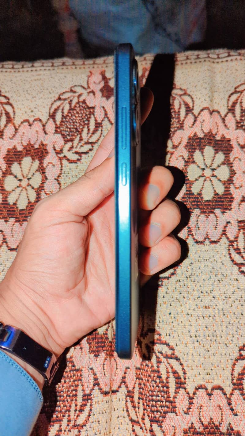 OPPO A78 3