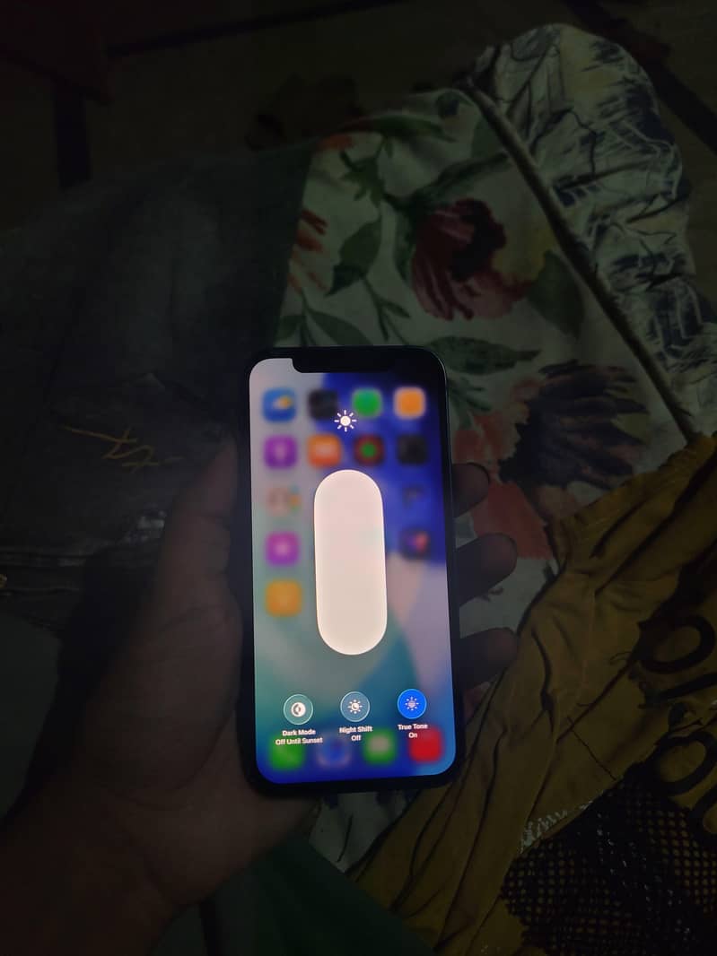 Apple iPhone 12 2