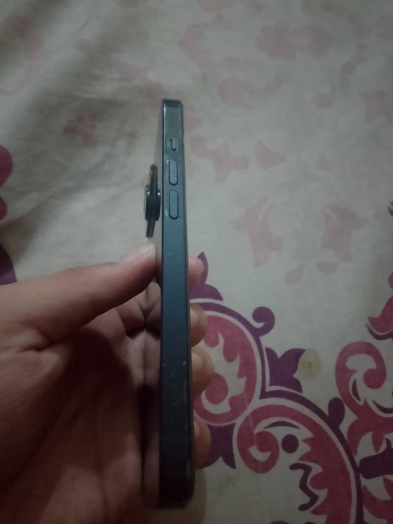 Apple iPhone 14 7