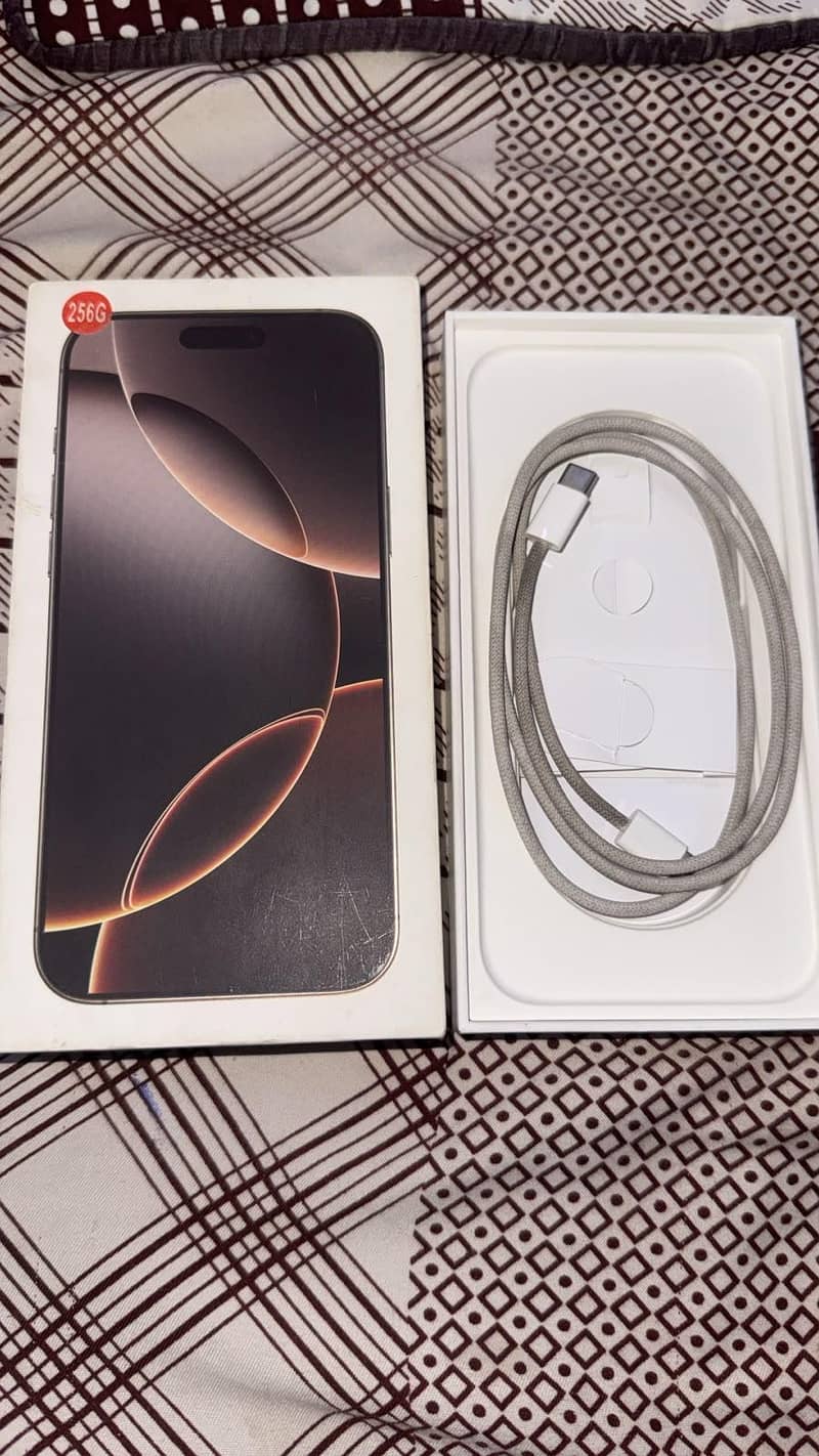 Apple iPhone 16 Pro Max 5