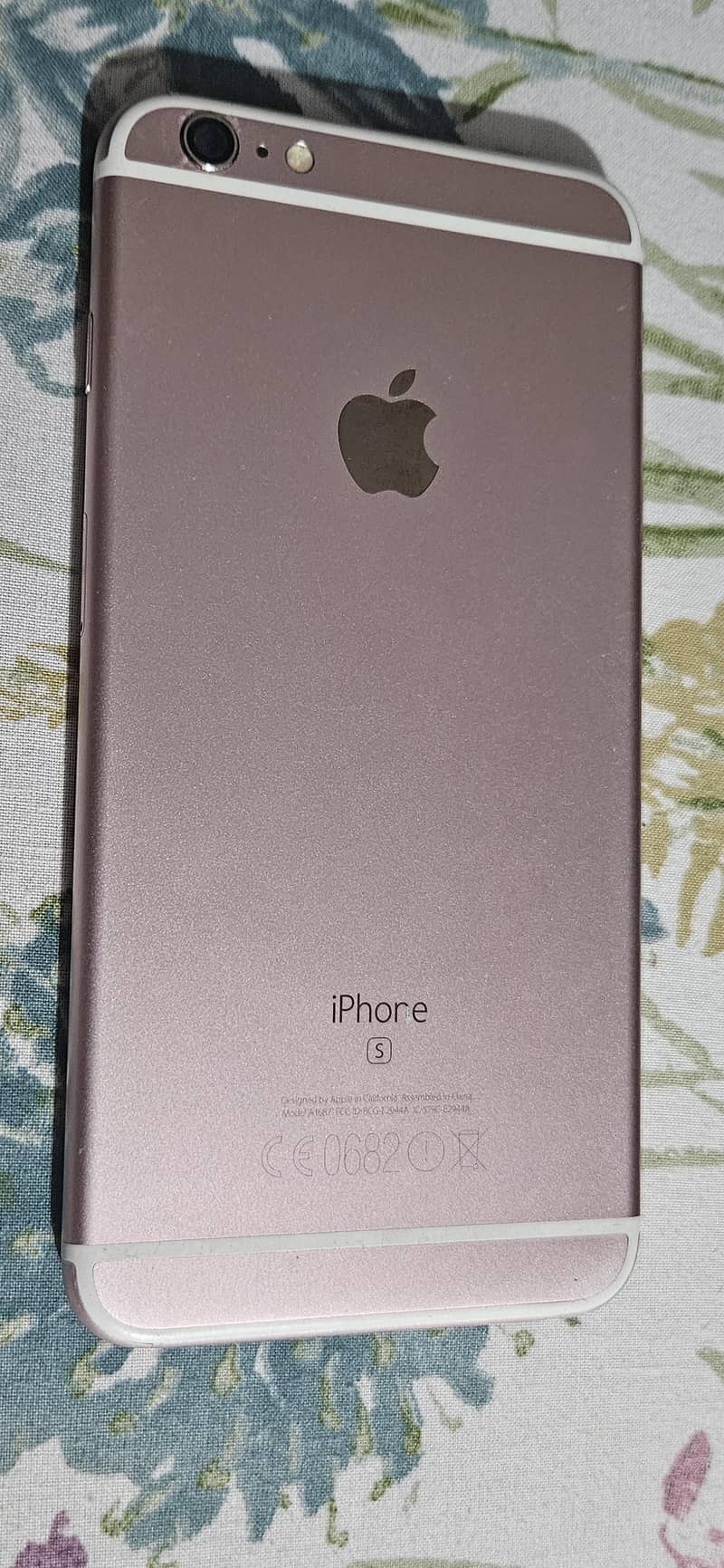 Apple iPhone 6S Plus 2