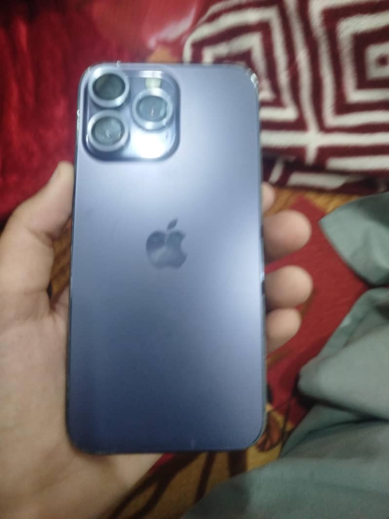 Apple iPhone 14 Pro Max 1