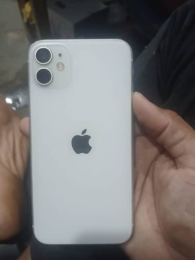 Apple iPhone 11   64 gb.  axchange and sell