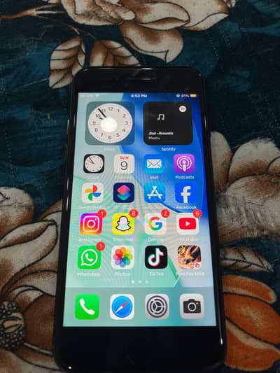 Apple iPhone 7