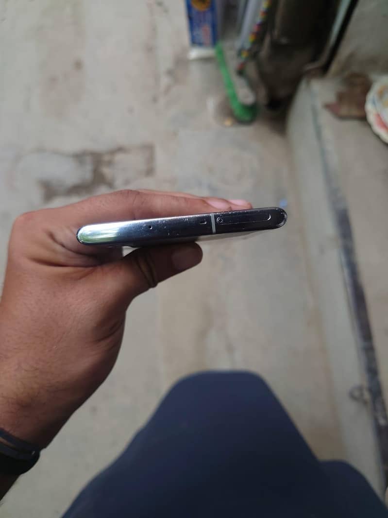 Samsung Mobile Note 10 Plus 4