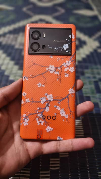 Vivo iQOO 9 Pro urgent sale