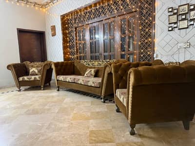 Unique Design Sofa Set