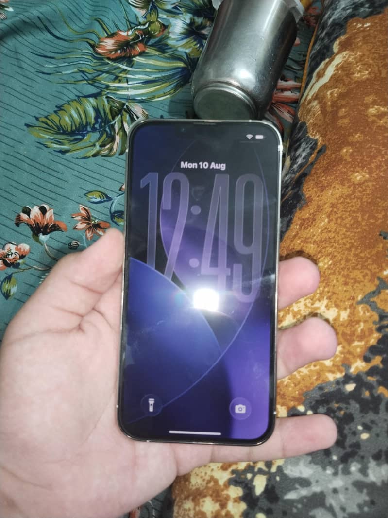 Apple iPhone 13 Pro 1