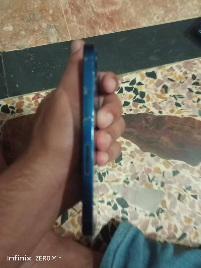 Apple iPhone 12 mini 2