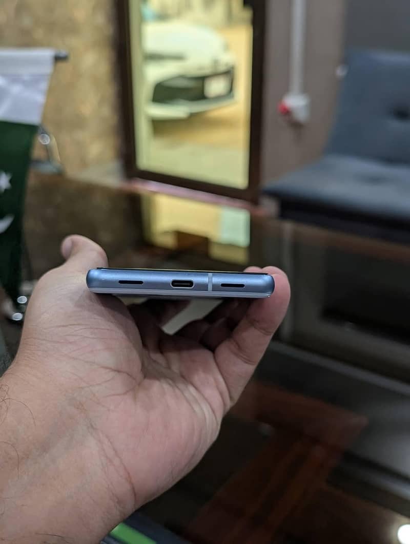 Google Pixel 7a 4
