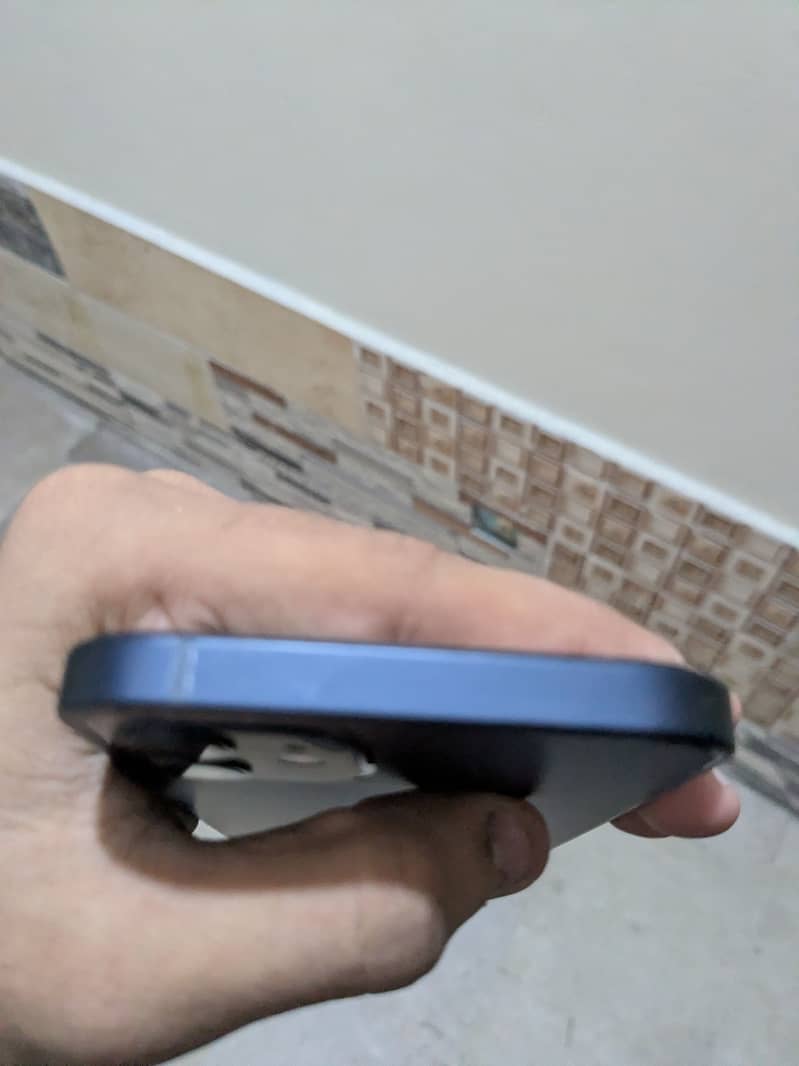 Apple iPhone 12 0