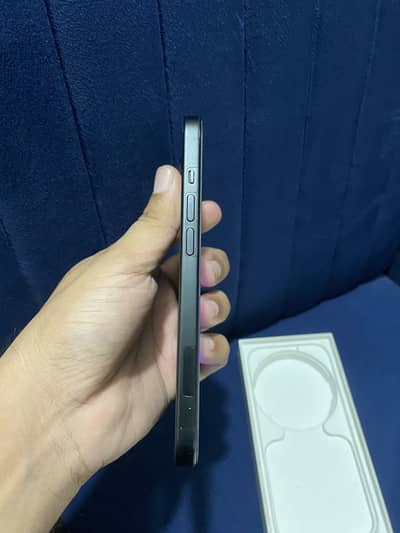 Apple iPhone 15