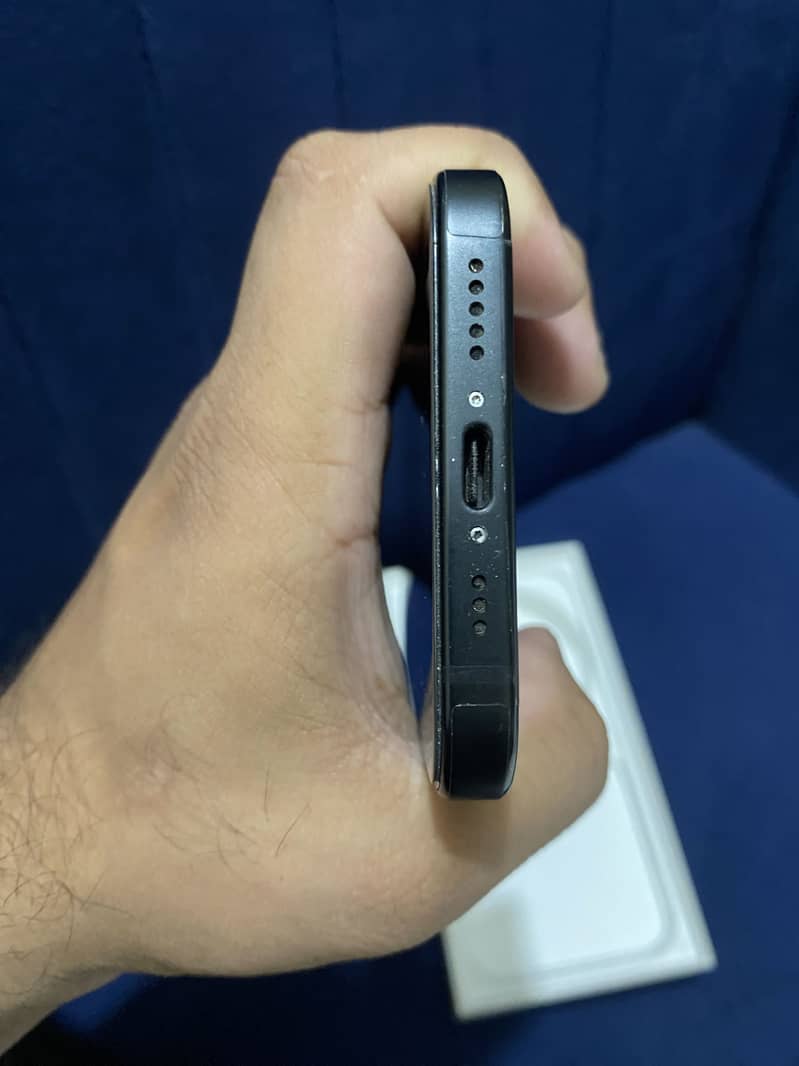 Apple iPhone 15 2