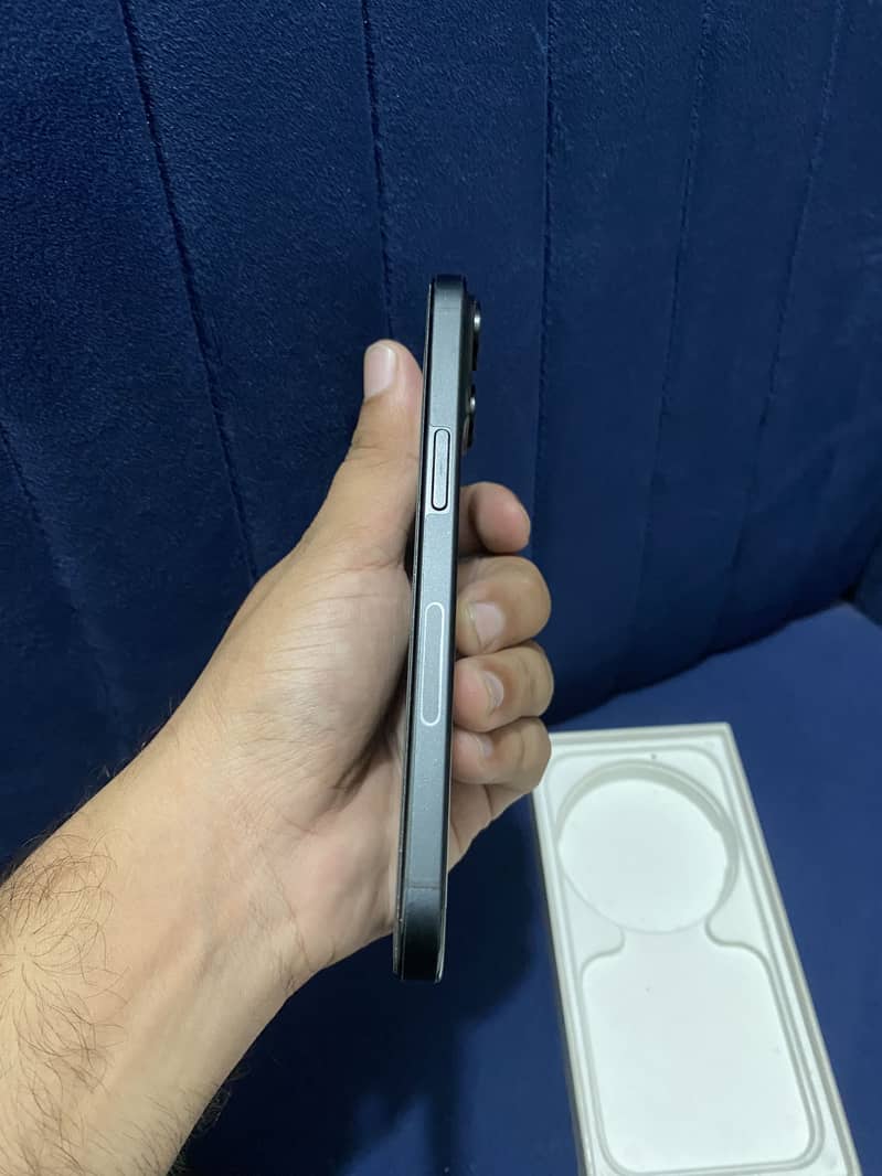 Apple iPhone 15 8