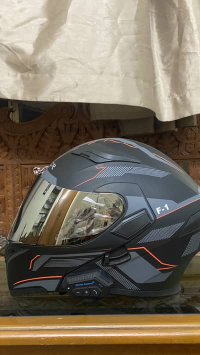 Vector f-1 helmet with Bluetooth