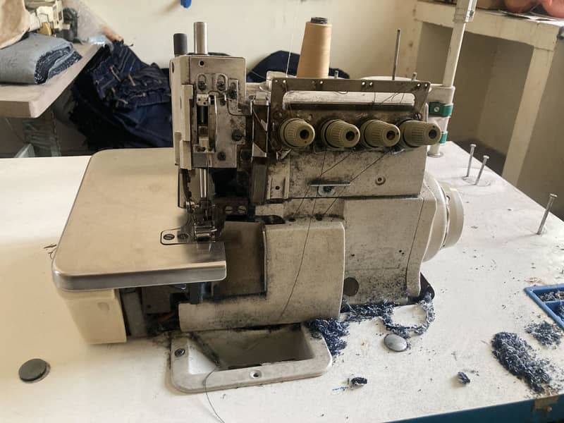 Double needle, overlock,auto singer 2