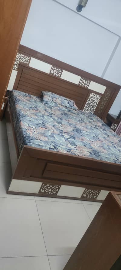selling bedroom set