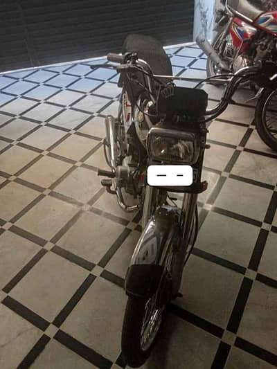 Honda CD 70 2025