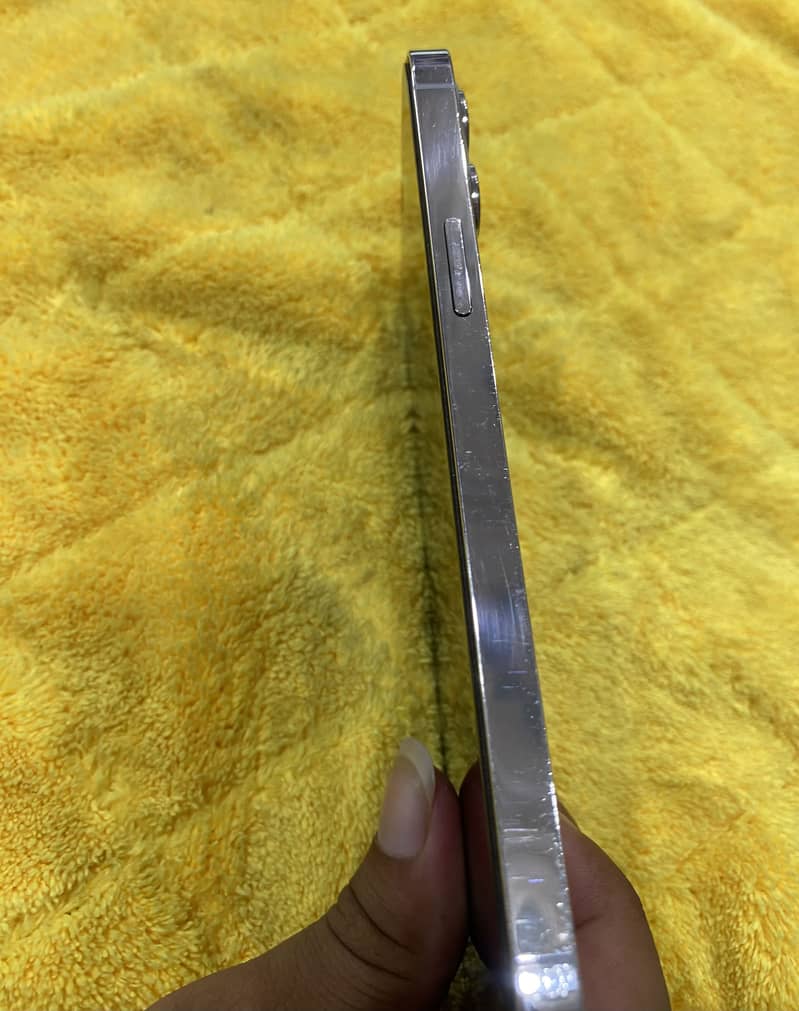 Apple iPhone 12 Pro Max 6