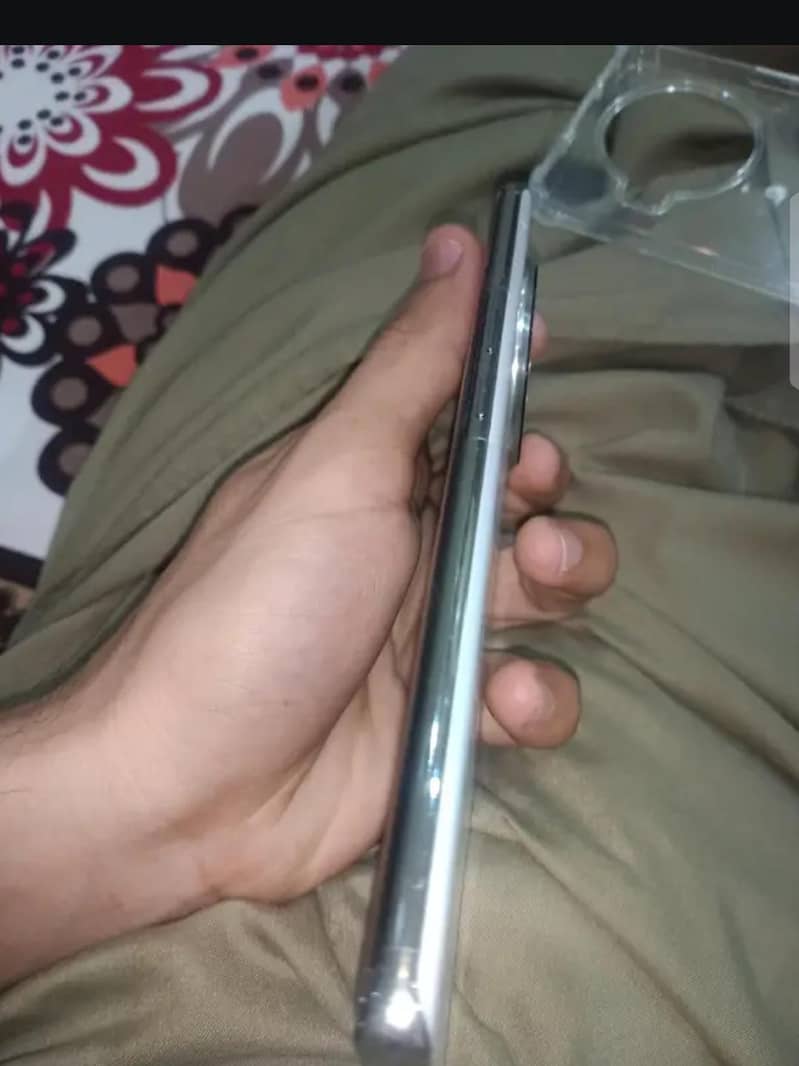 Tecno Spark 20 Pro Plus 4