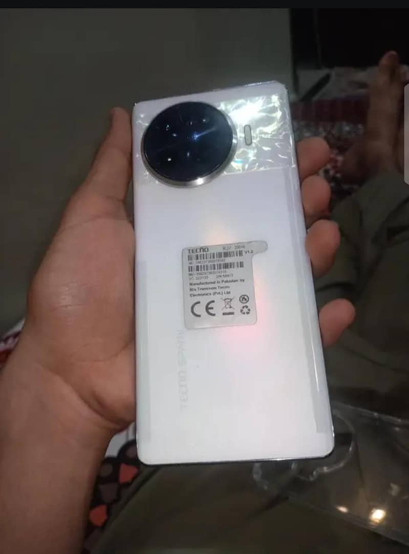 Tecno Spark 20 Pro Plus 8