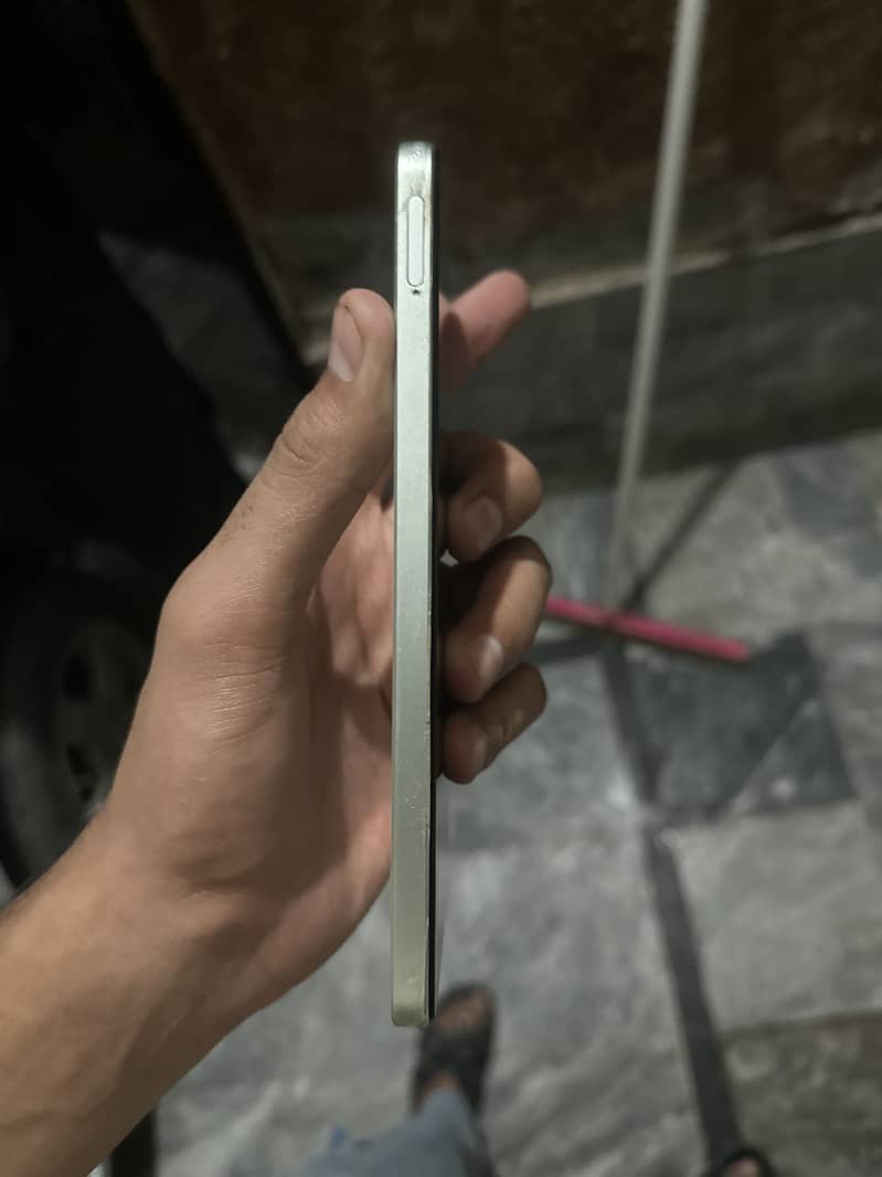 Realme Note 60x 2