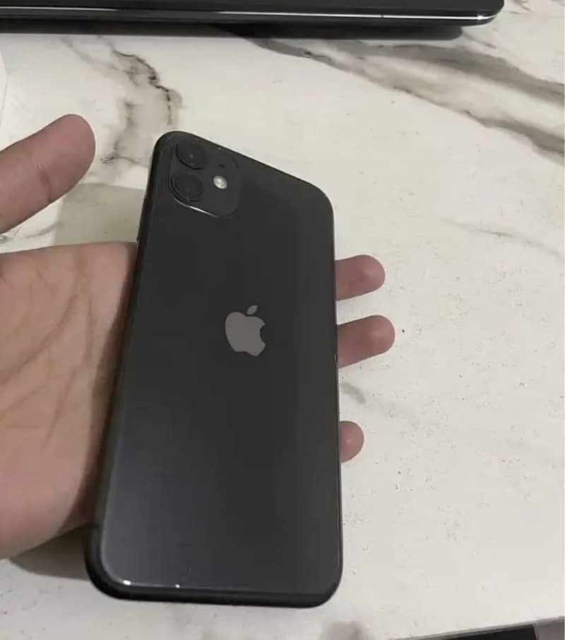 Apple iPhone 11 3