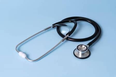 mbbs male /female doctor for evening job ,male and female staff also