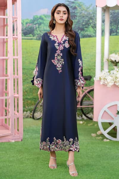 Silk embroidered kaftan