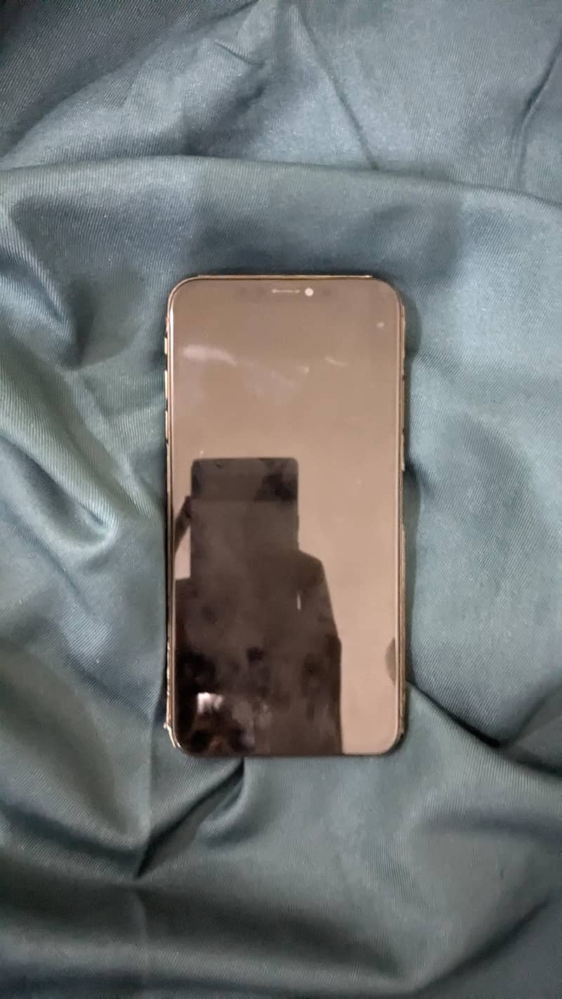 Apple iPhone XS Max 2