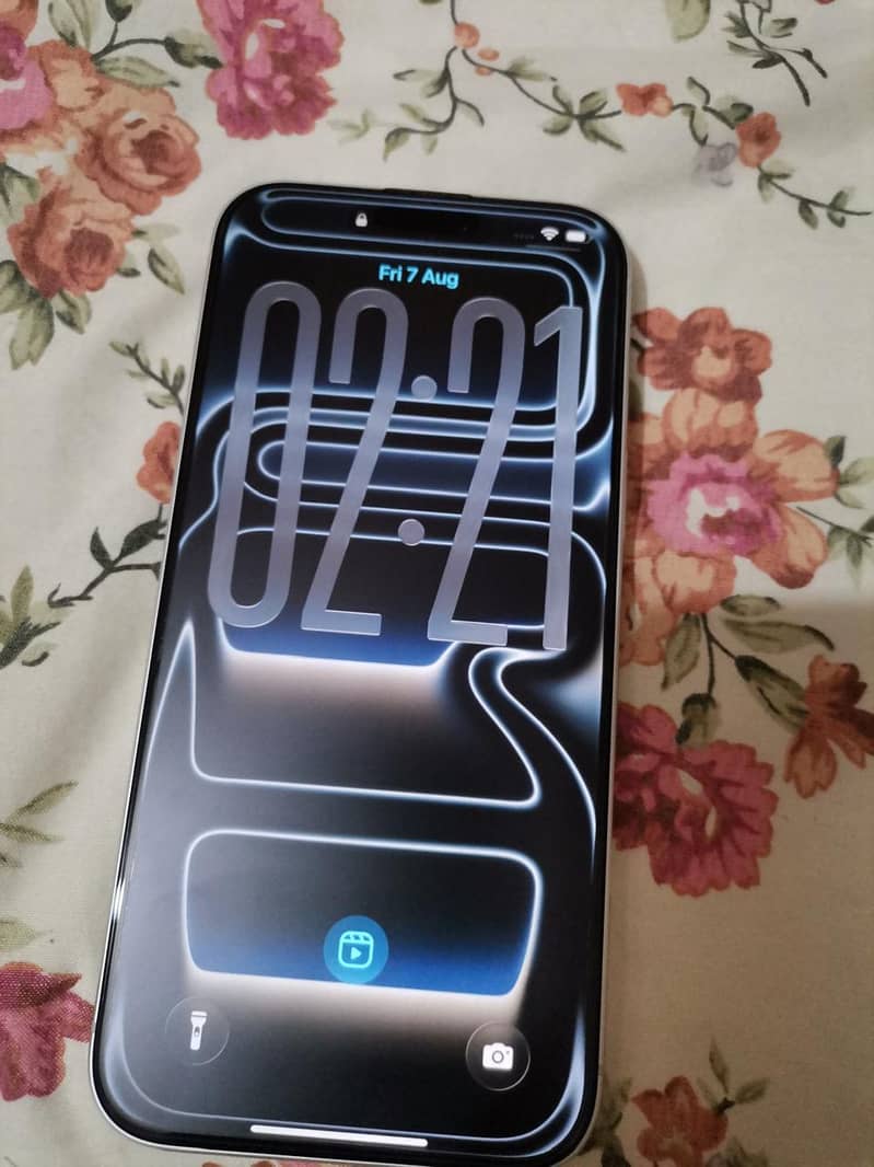 Apple iPhone 17 Pro Max 1