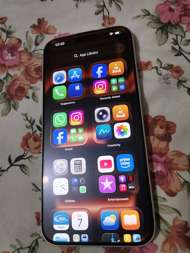 Apple iPhone 17 Pro Max 2