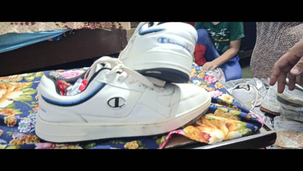 shose 18
