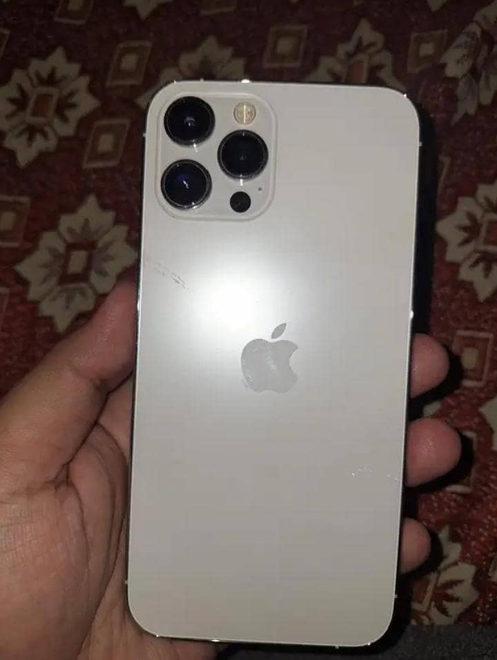 Apple iPhone 14 Pro Max 0