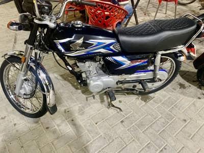 Honda 125 2025 model applied 16 serail zero condtion urgent sell