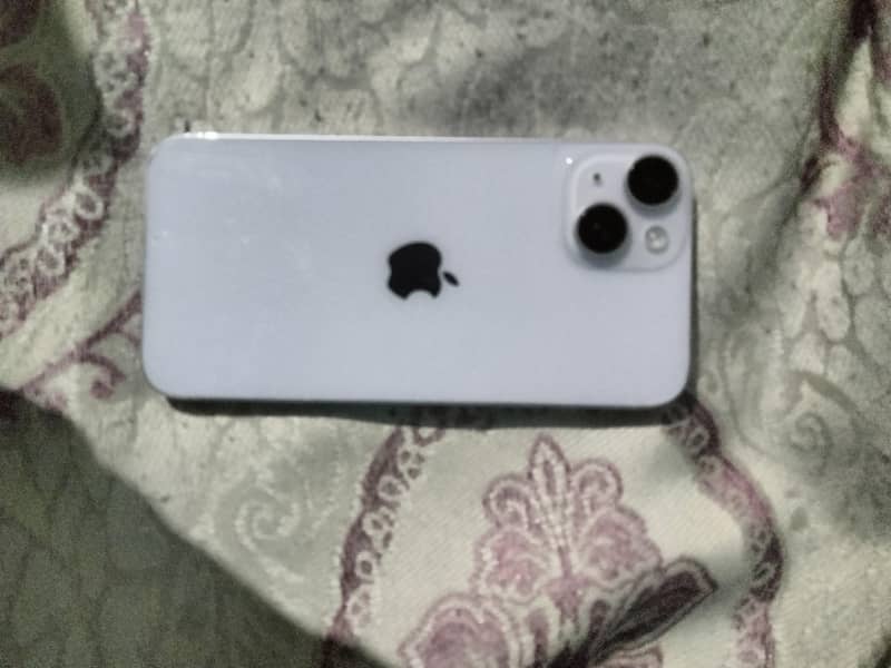 Apple iPhone 14 4