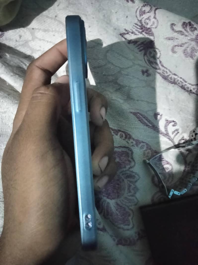 Apple iPhone 14 5