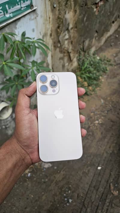 Apple iPhone 16 Pro Max with box