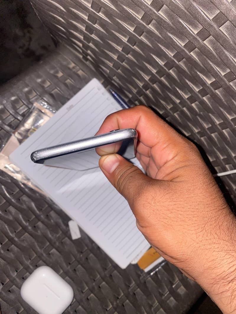 Apple iPhone 6 11