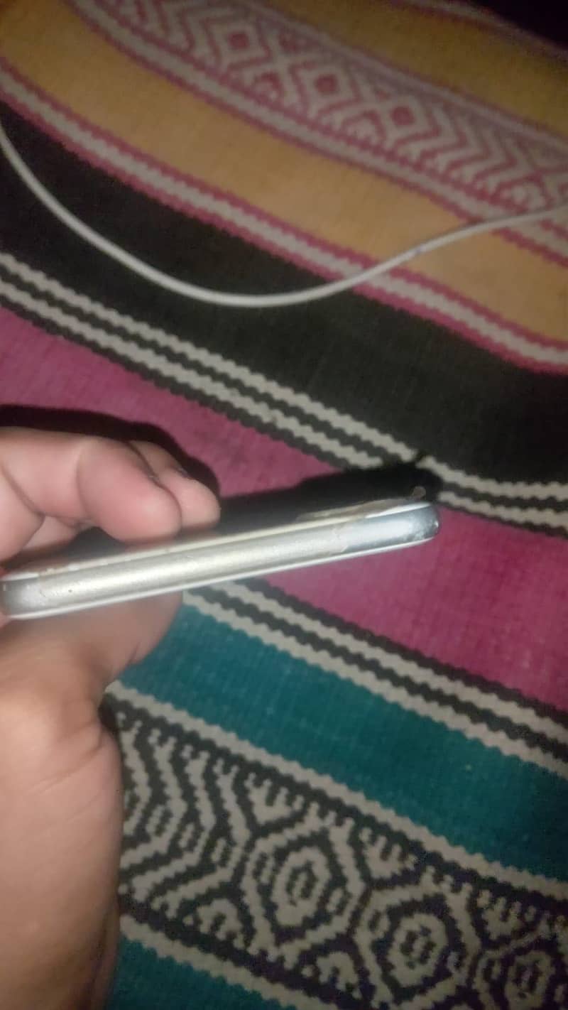 Apple iPhone 7 Plus 2
