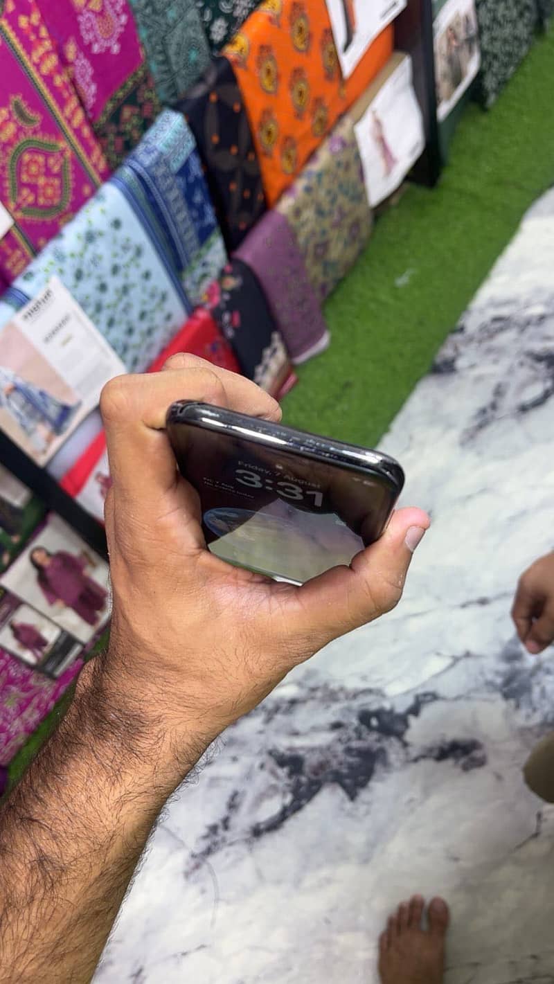 Apple iPhone X 03415319088 is py rabta kry thank you 3