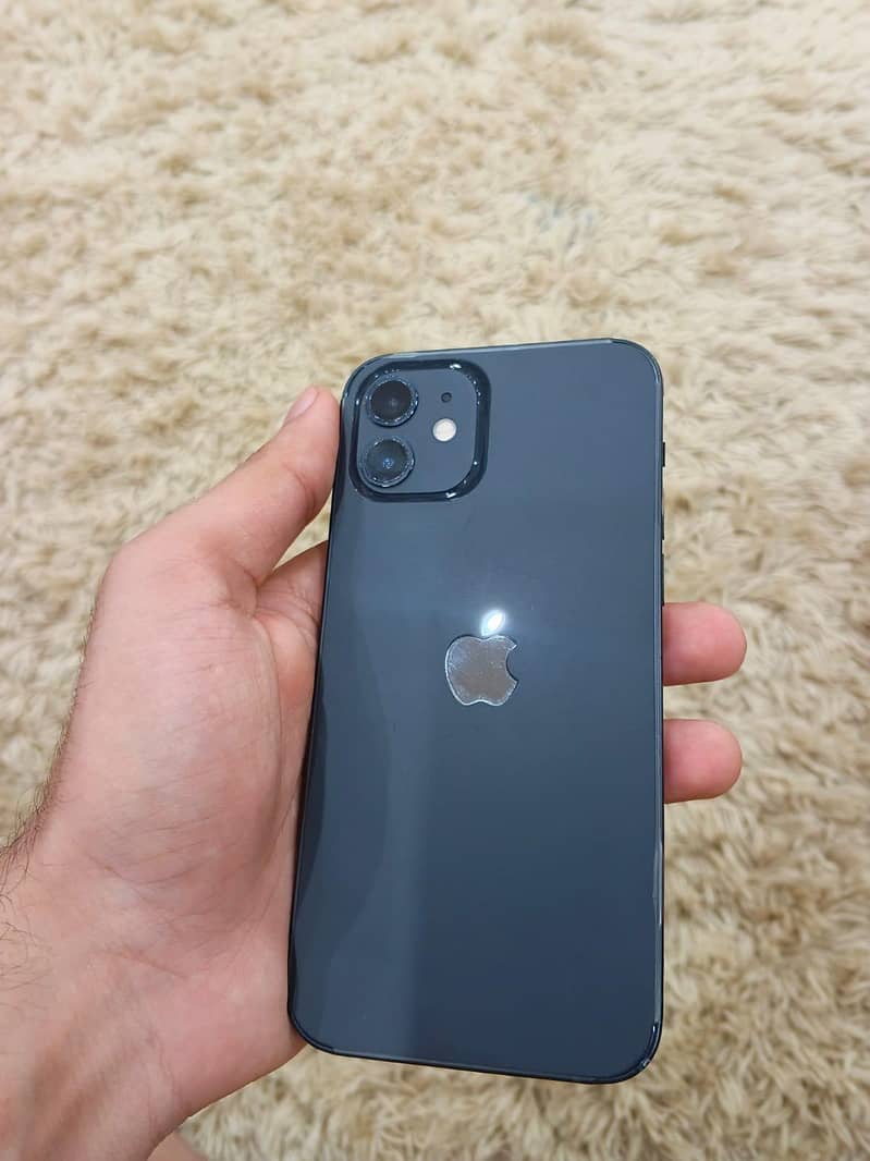 Apple iPhone 12 6