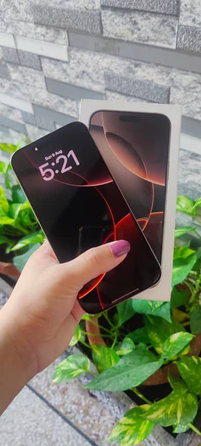 Apple iPhone 16 Pro Max