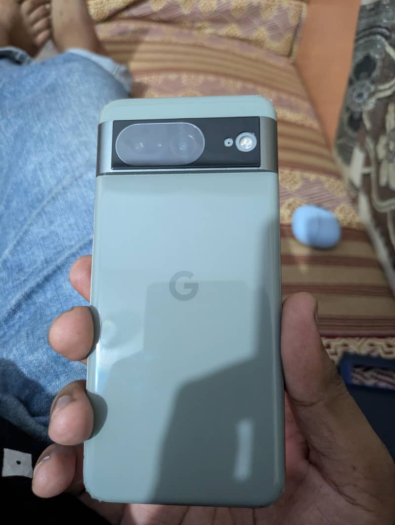 Google pixel 8 6
