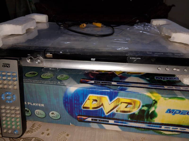 Cd/ DVD Player 4
